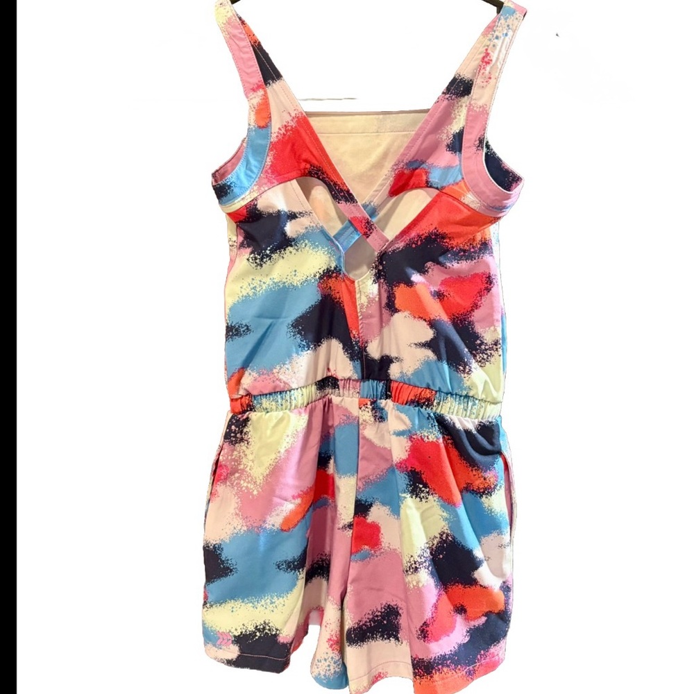 Girls XS‎ All In Motion Romper with Pockets - Picture 4 of 5